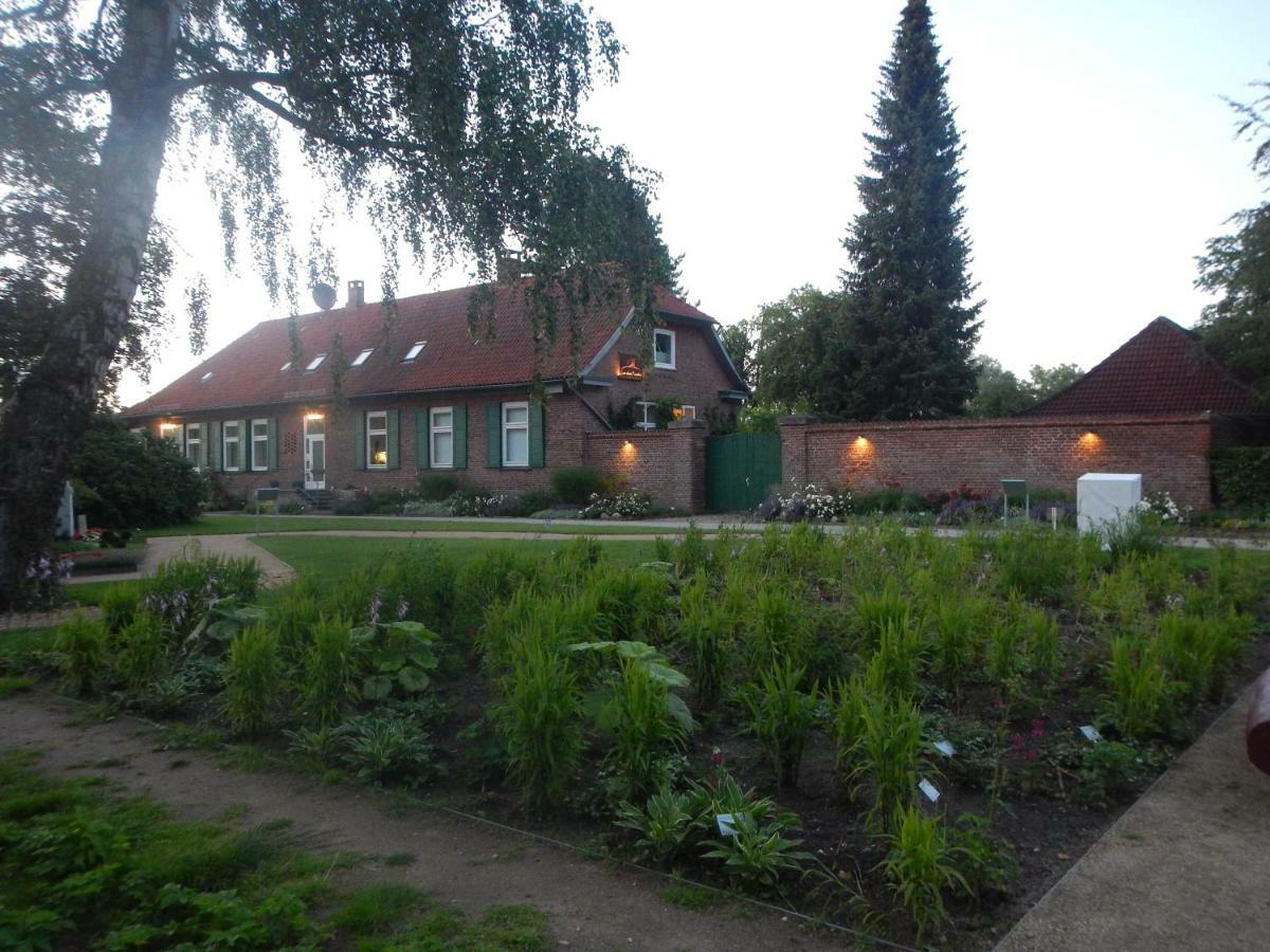 אוטין 4 Sterne Wohnen "Zum Alten Forsthof" Am Schlosspark, App 1 "Smuck Und Groot" מראה חיצוני תמונה